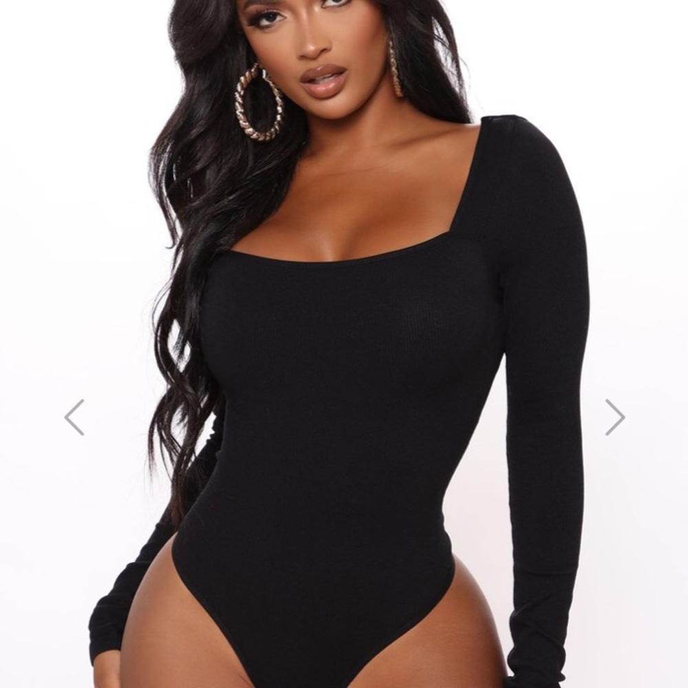 🌼Don’t be a Square bodysuit🌼